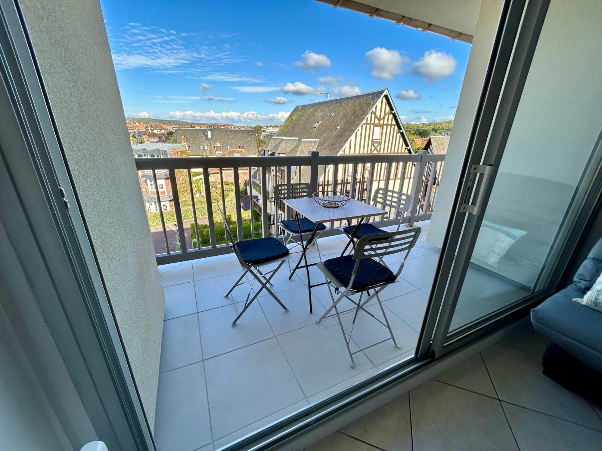 Appartement Vue Mer - 30 M De La Plage - 5 Minutes A Pied Du Centre Ville Et Du Casino วิลเลร์-ซูร์-แมร์ ภายนอก รูปภาพ
