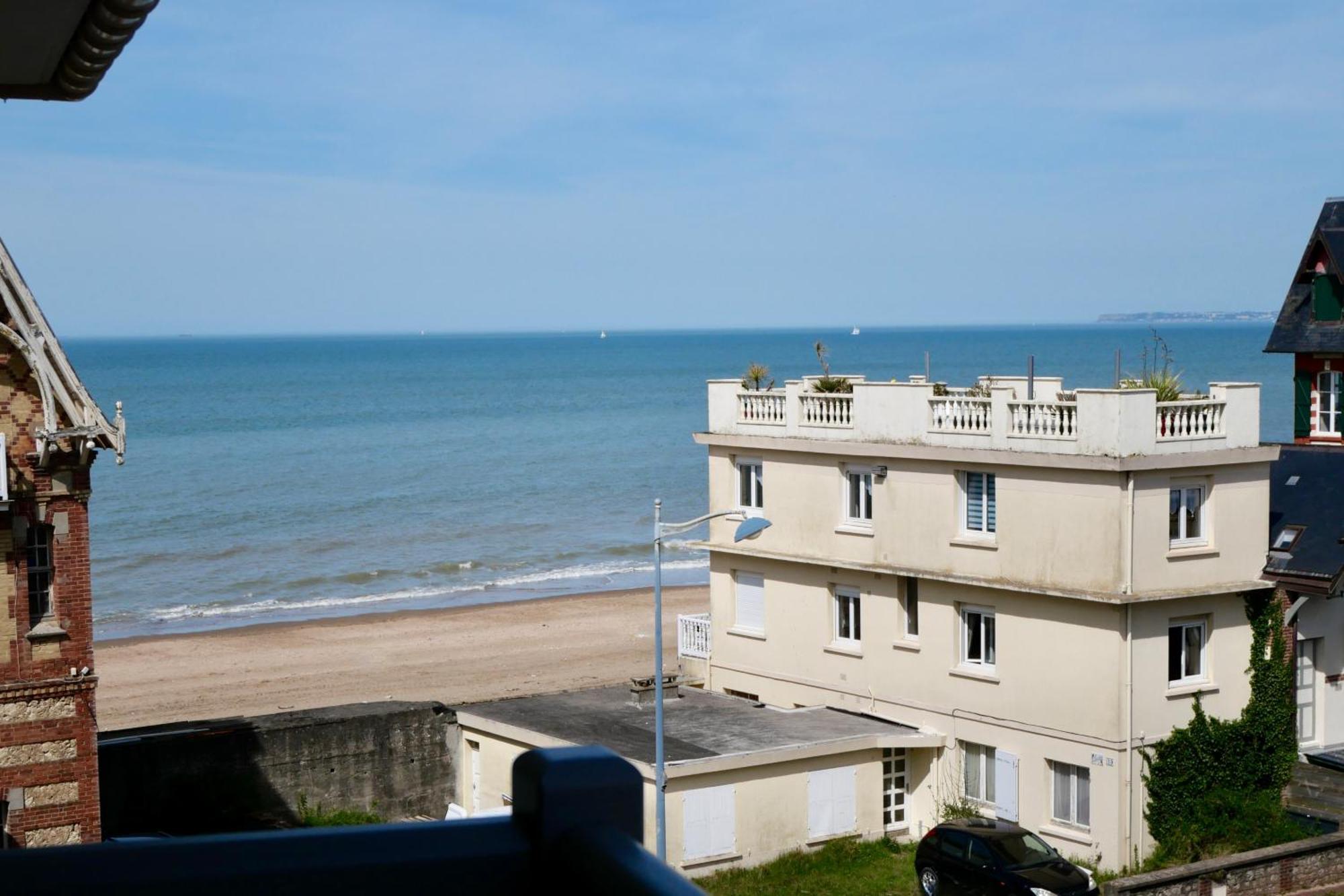 Appartement Vue Mer - 30 M De La Plage - 5 Minutes A Pied Du Centre Ville Et Du Casino วิลเลร์-ซูร์-แมร์ ภายนอก รูปภาพ
